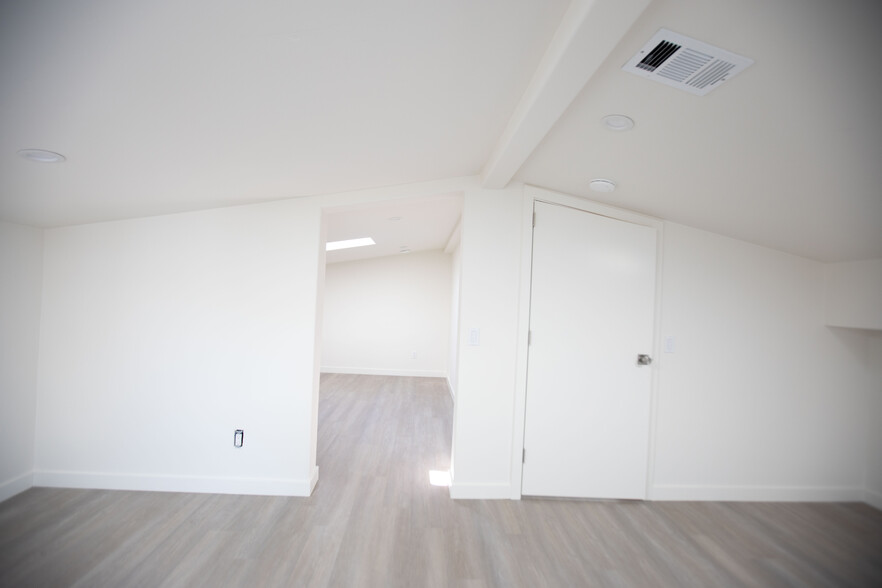 Building Photo - 1435 Gillespie St