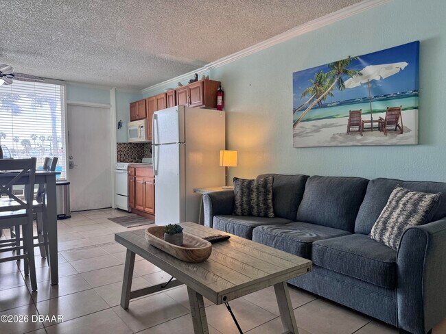 Building Photo - 935 S Atlantic Ave