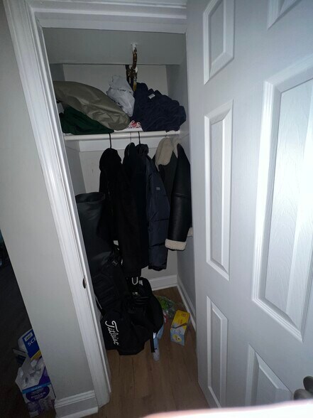 Building Photo - 63 Selkirk Rd