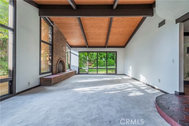 Building Photo - 1340 Oak View Ave