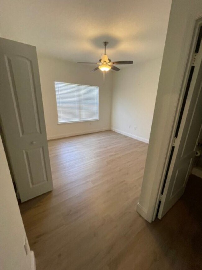 Building Photo - Beautiful Townhouse in Downtown Tampa