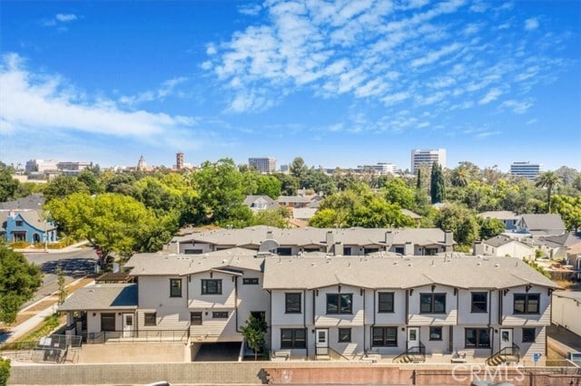 Building Photo - 571 Lincoln Ave