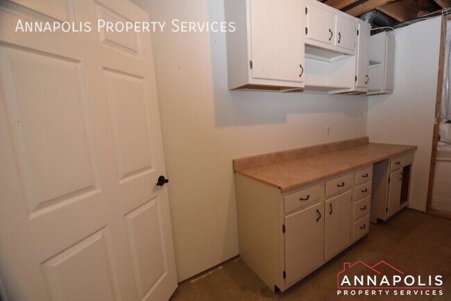Building Photo - 1291 Circle Dr