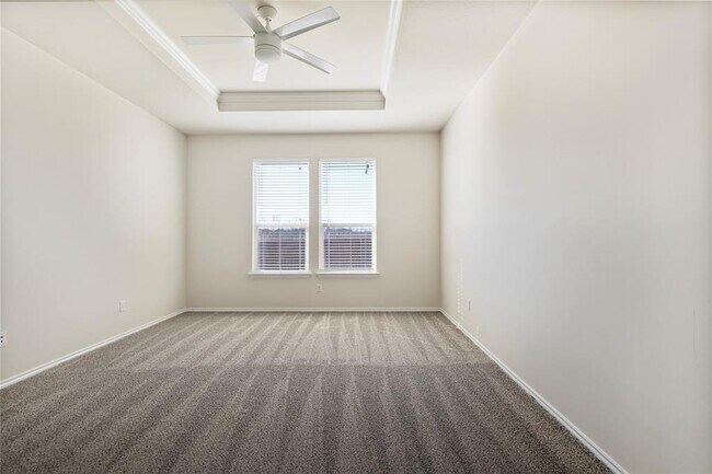 Building Photo - 12000 Kincardine Way