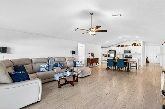 Building Photo - 15217 Zircon Red Dr