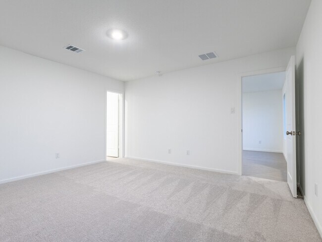 Building Photo - 31406 Pratola Serra Cir