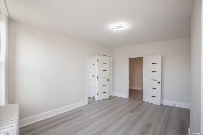 Building Photo - 67-17 Myrtle Ave