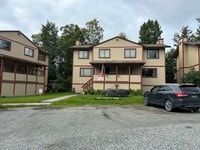 Building Photo - Denali St