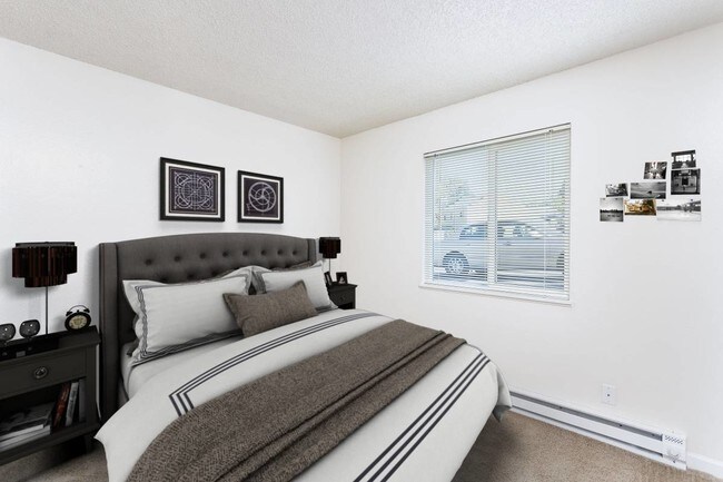 Building Photo - Executive 1801