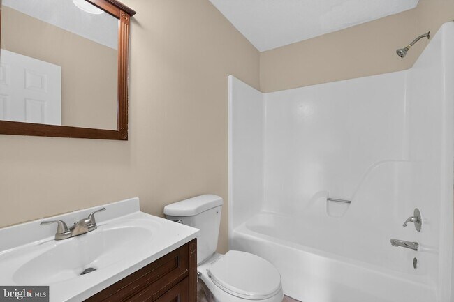 Building Photo - 55 Oak Crest Ct