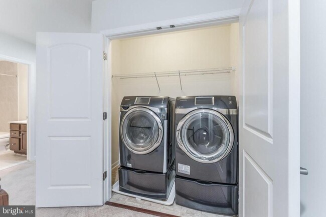 Building Photo - 25367 Wakestone Park Terrace