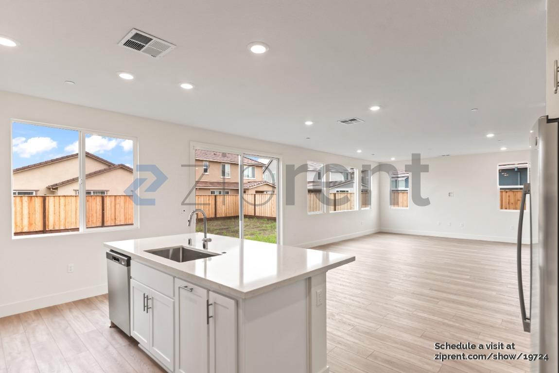 Building Photo - 5418 Paularo Wy