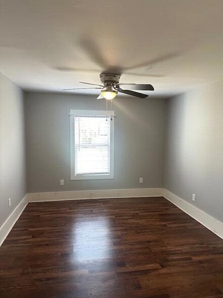 Building Photo - 860 Harle Ave NW