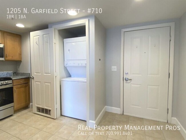 Building Photo - Beautiful Condo at Popular Station Square,...