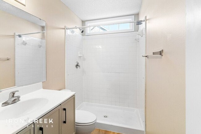 Building Photo - 89 Running Briar Rd