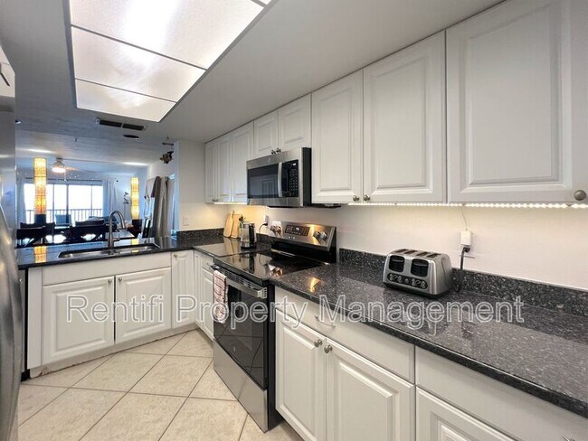 Building Photo - 2711 First Street