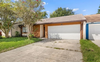 Building Photo - Single Story 2 bedroom 2 bathroom Townhome with Garage in Mandarin