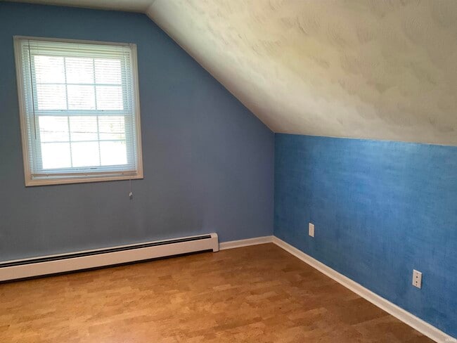 Building Photo - 3715 Marigold Dr