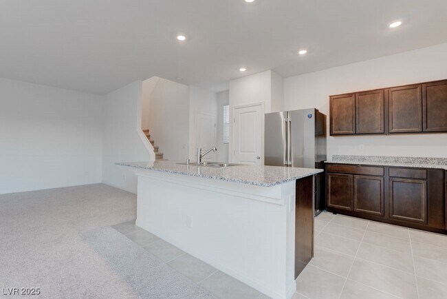 Building Photo - 4603 Sapphire Crst Ave