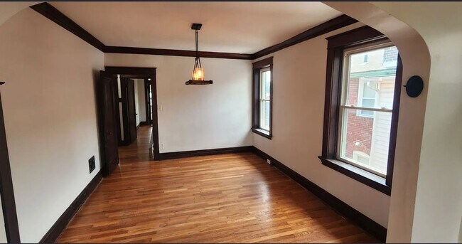 Building Photo - 5328 Bancroft Ave