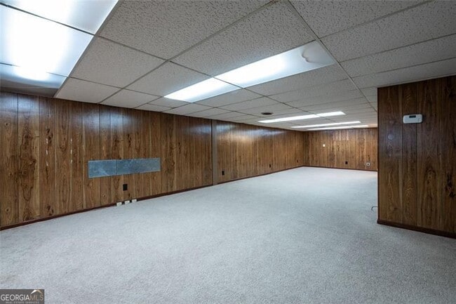 Building Photo - 1205 Spring Valley Ln NE