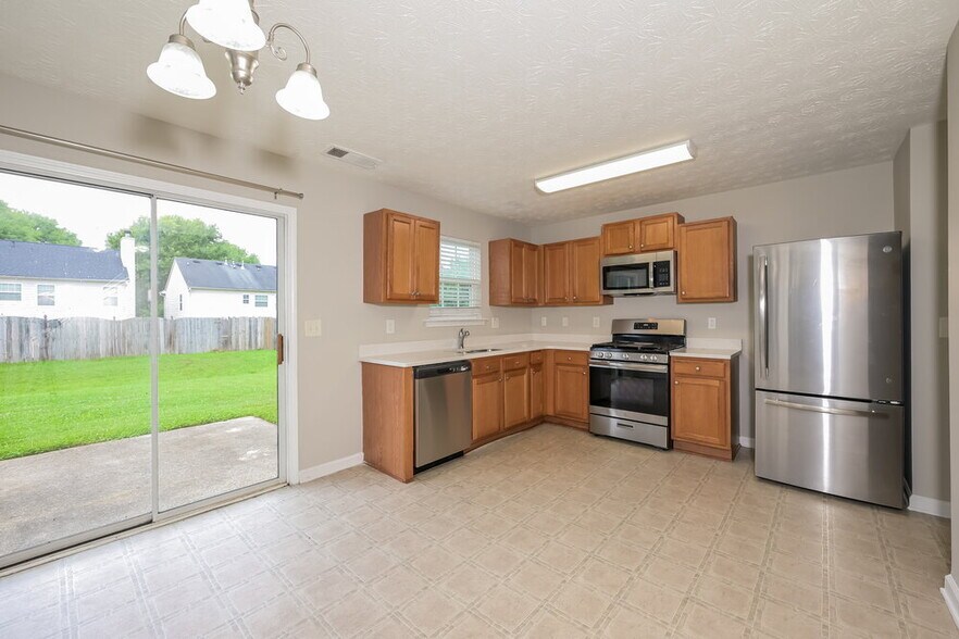 Building Photo - 4353 Grant Forest Cir
