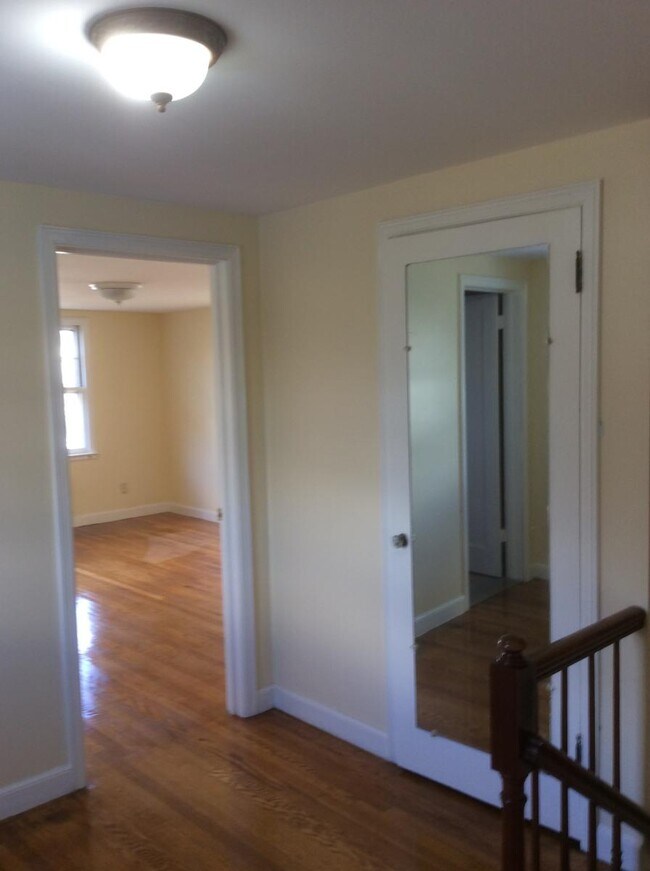 Building Photo - 95 Noble St