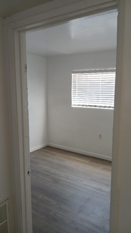 Building Photo - 190 W Alamo St