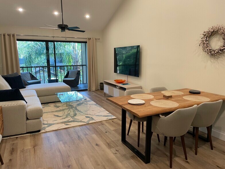 Building Photo - 1709 Pelican Cove Rd