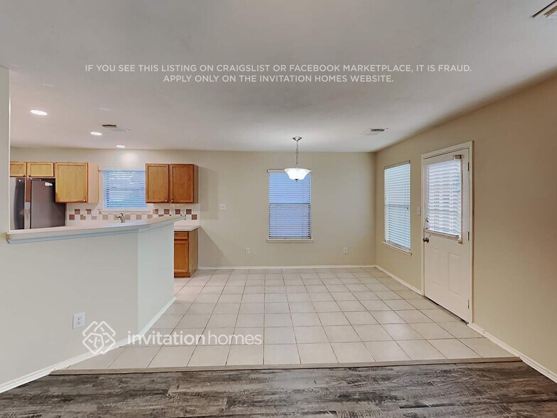 Building Photo - 9206 Rosewell Ct