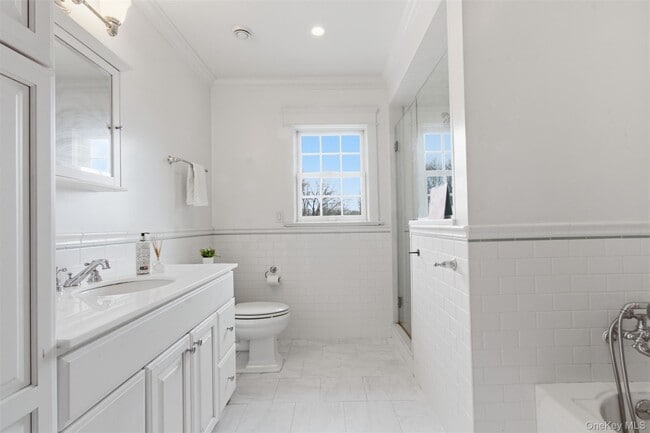 Building Photo - 74 Old Post Ln