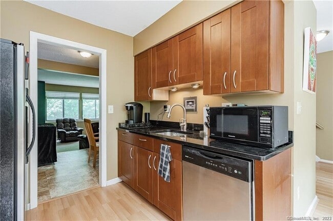 Building Photo - 128 Conestoga Way