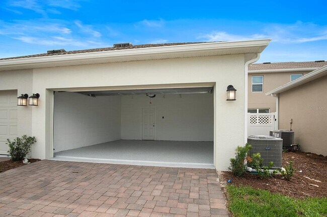 Building Photo - 5643 Quiet Palm Lp