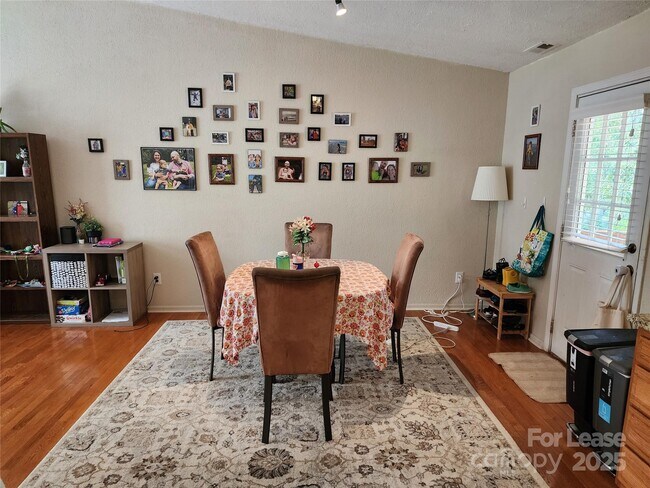 Building Photo - 4300 Carmel Forest Dr