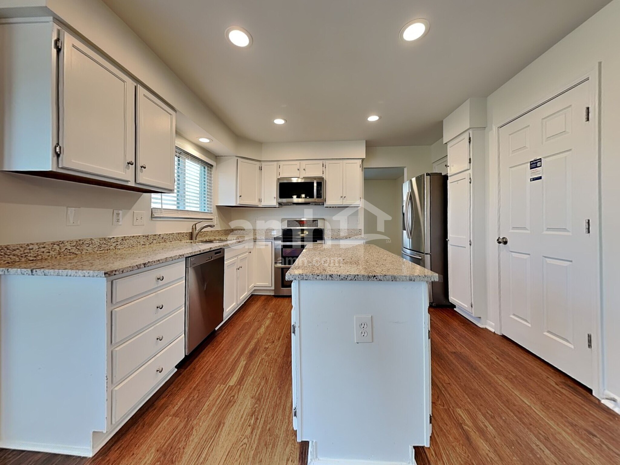 Building Photo - 1929 Morningside Dr