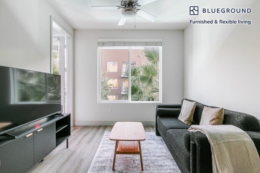 Primary Photo - 44758 Old Warm Springs Blvd