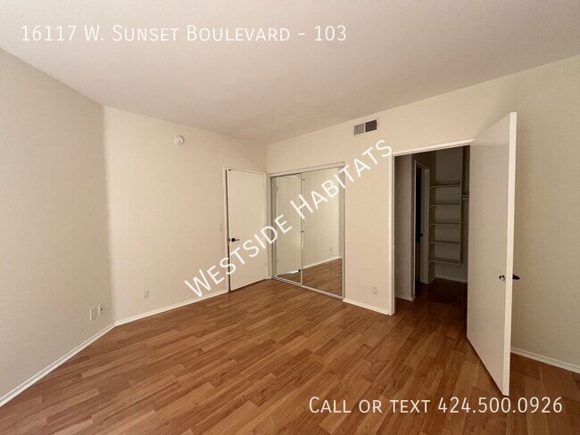 Building Photo - 16117 W Sunset Blvd