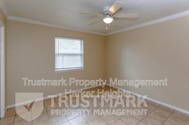Building Photo - 417 Cottonwood Dr