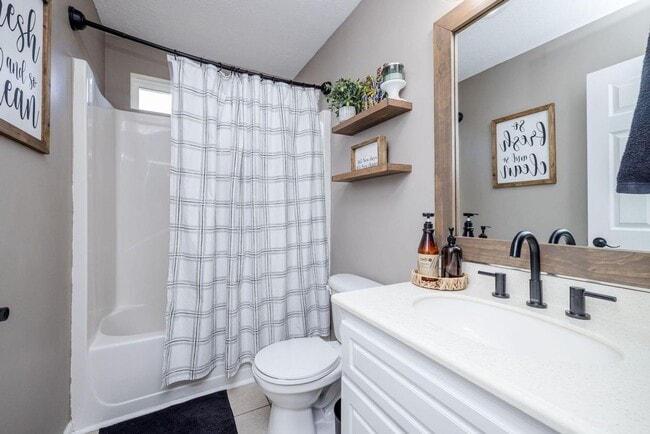 Building Photo - 50 Murrah Rd Ext