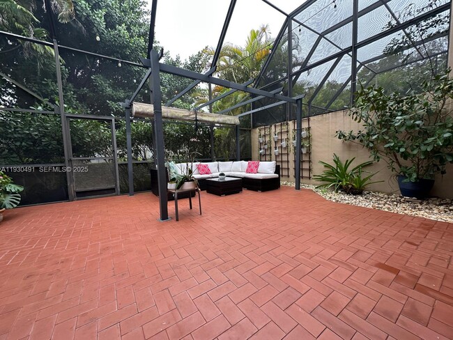 Building Photo - 9805 Costa Del Sol Blvd