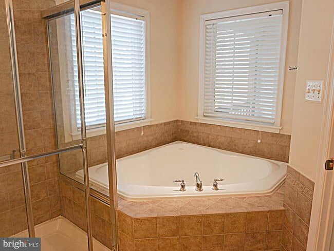 Building Photo - 11713 Cider Press Pl