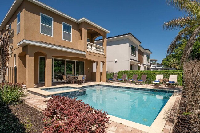 Building Photo - 909 Desert Mountain Ct