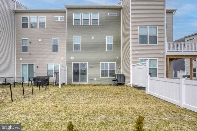 Building Photo - 345 Andrew Ct