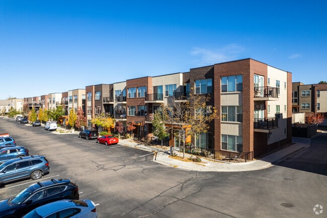 Building Photo - Monaco Row