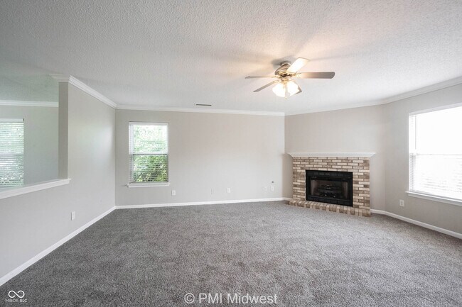 Building Photo - 7623 Hollow Reed Ct