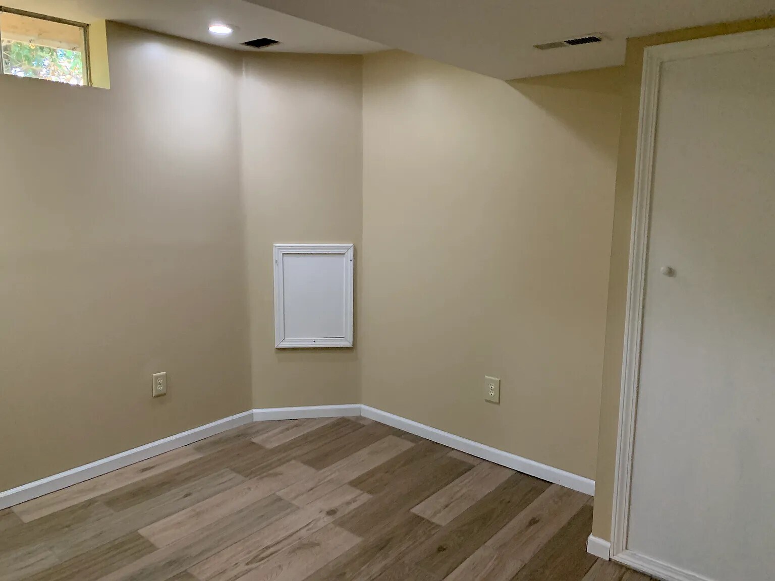 Building Photo - 1264 Michigan Ave