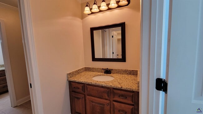 Building Photo - 105 Fortune Way