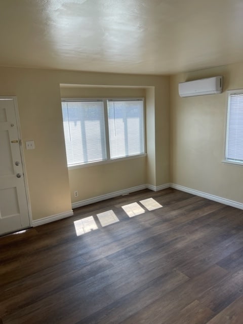 Unit 12595 Living Room - 12591 Cometa Ave