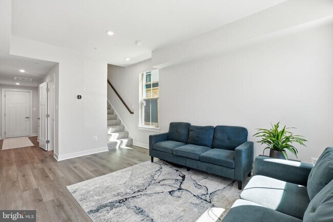 Building Photo - 42548 Invergordon Ter