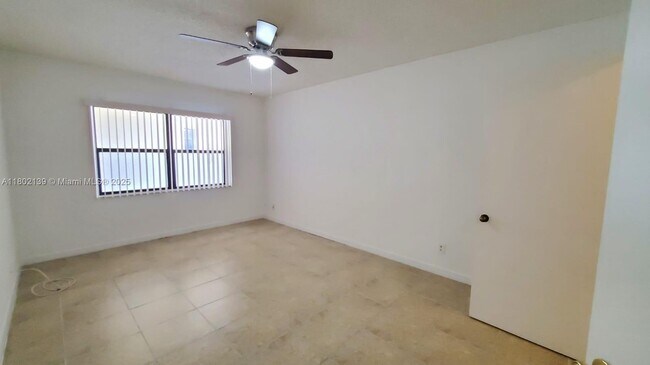 Building Photo - 8290 Lake Dr